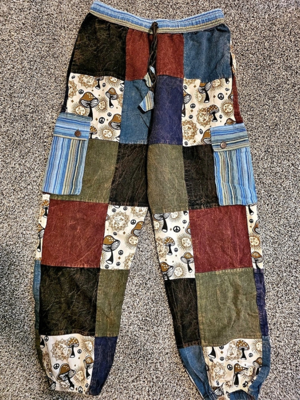 BRAND NEW Ragstock Patchwork Jogger Pants in Blue & Black Size Medium NWT